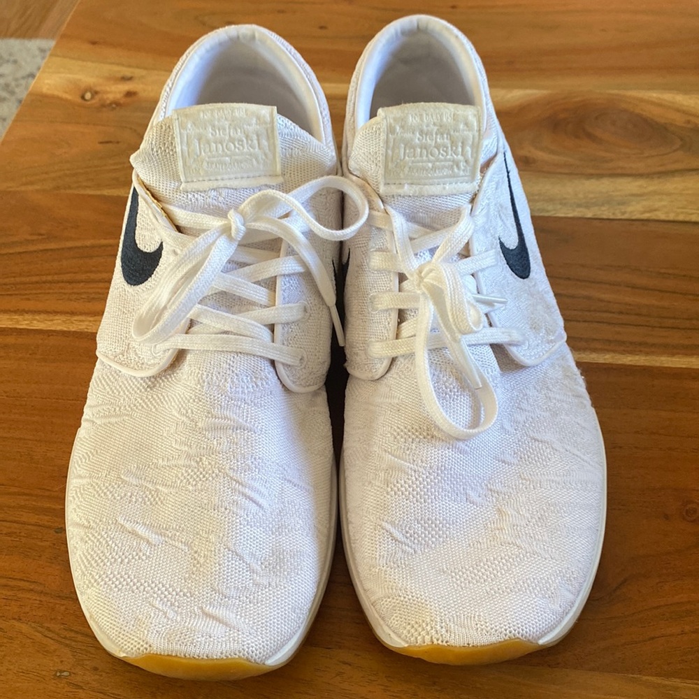 Nike SB air sneakers, white color